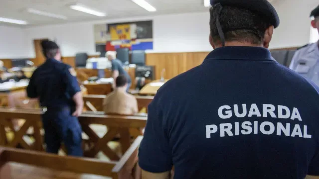 Prisões: Guardas dizem que problemas não se resolvem com medidas avulsas