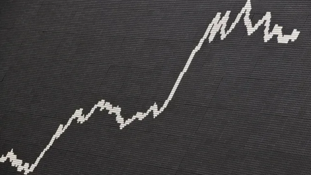Juros da dívida sobem a 5 e 10 anos para novos máximos desde 2014 e 2017