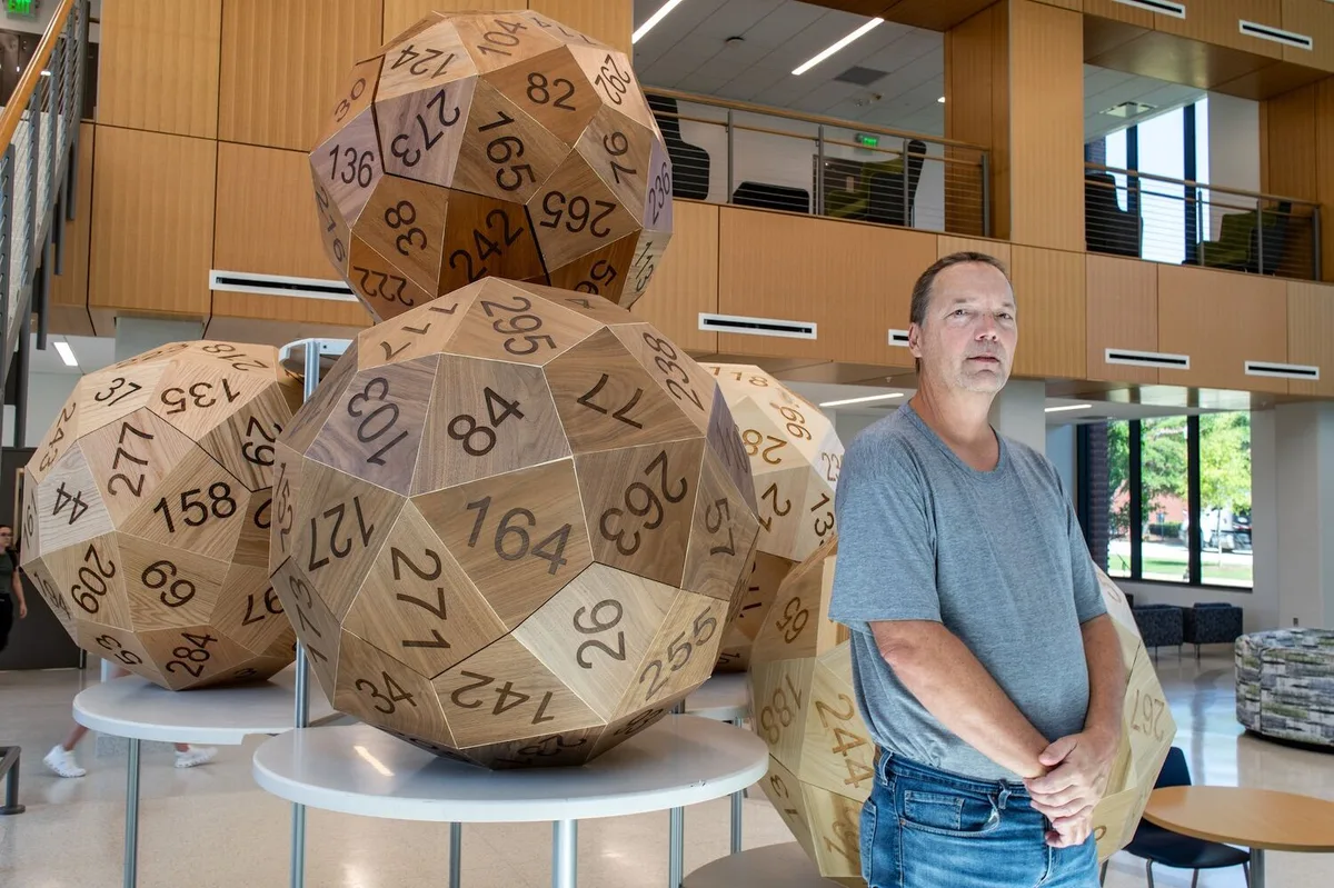 Matemáticos criaram cinco dados de 60 faces para decidir quem joga primeiro