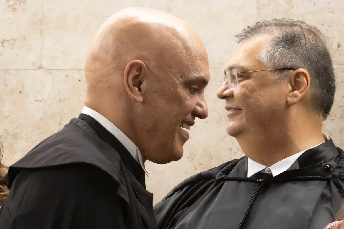 Moraes cita pagamento de R$ 100 mil a jornalista ao defender operação
