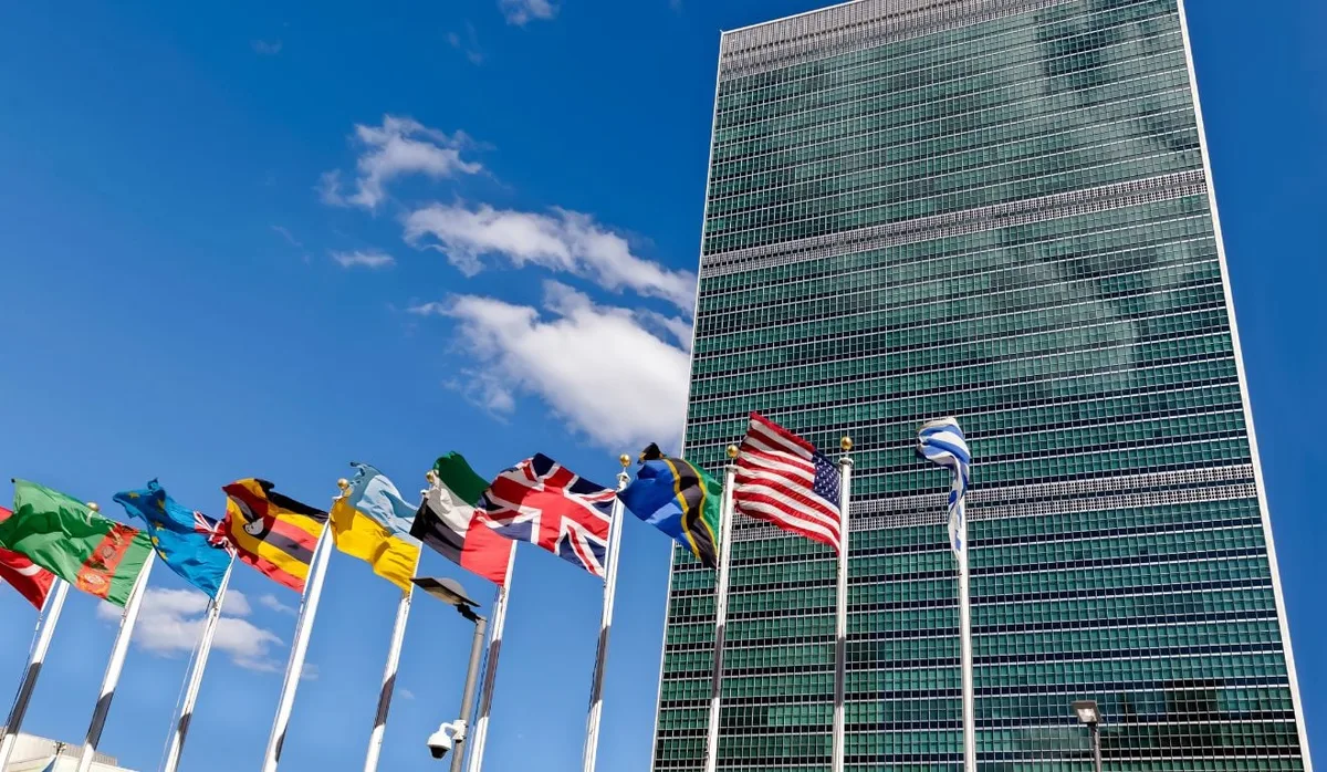 OpenAI, Anthropic e Hugging Face levam debate sobre riscos da IA à ONU