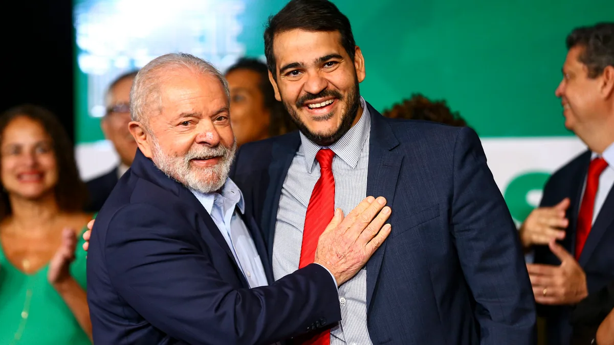 AGU pedirá direito de resposta e correção por reportagem sobre filme de Lula