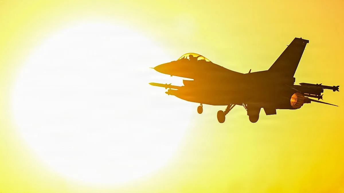 Caça norte-americano cai em base aérea no oeste da Alemanha