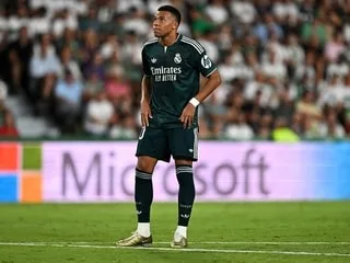 « Nous avons créé des chaussures qui racontaient mes rêves » : Mbappé rend hommage à Nike, son sponsor pendant 20 ans