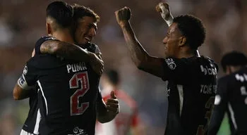 Vasco chega às `meias` da Sul-Americana após 15 anos