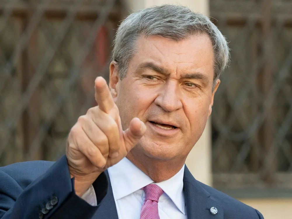 Newsblog zur Bundespolitik: Söder: CSU wird Kanzler Merz „auf keinen Fall“ stürzen