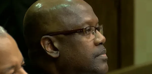Homem condenado injustamente seis vezes pelo mesmo crime morre nos EUA