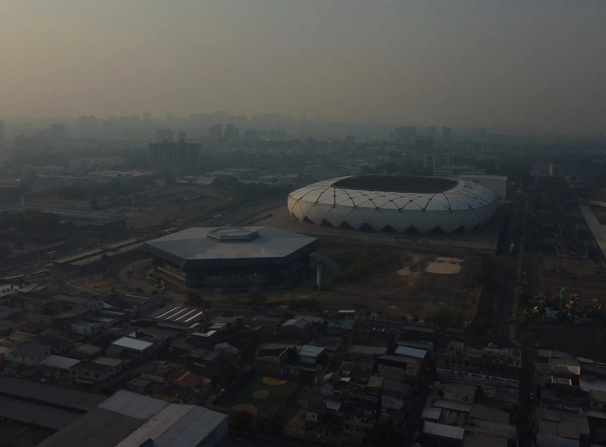 FOTOS: Fumaça encobre cidades e queimadas deixam rastro de destruição no Amazonas; veja registros