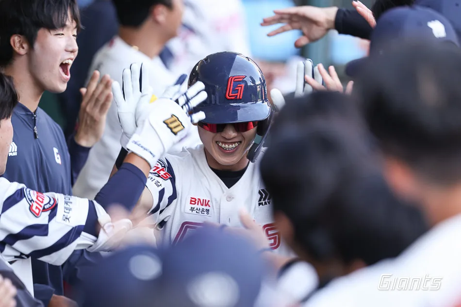 갈길 바쁜 LG에 고춧가루 뿌린 롯데