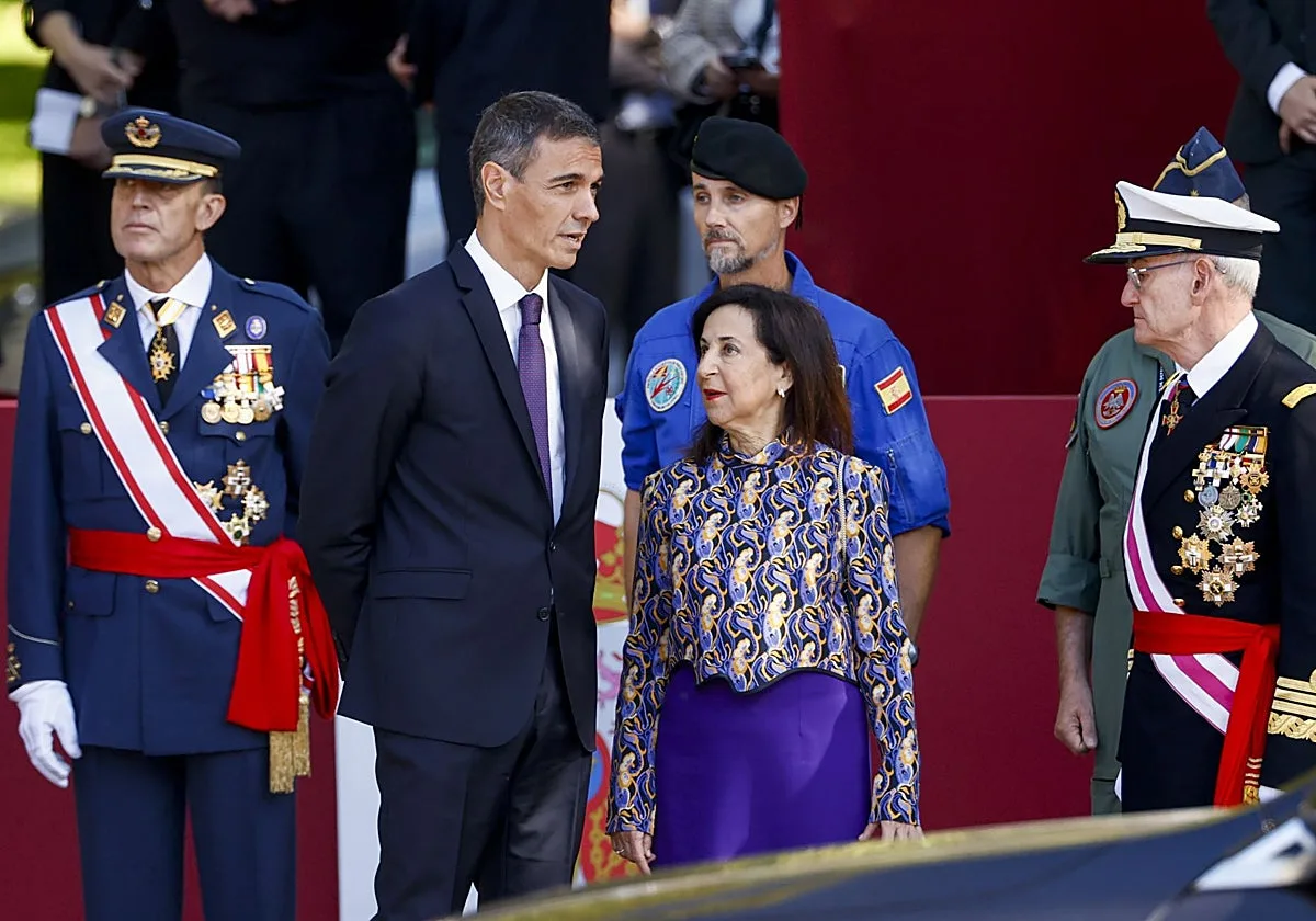 Sánchez sitúa a Margarita Robles como número dos del PSOE en Madrid en unas listas plagadas de ministros