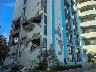 Séisme en Indonésie : deux morts, l’alerte tsunami levée