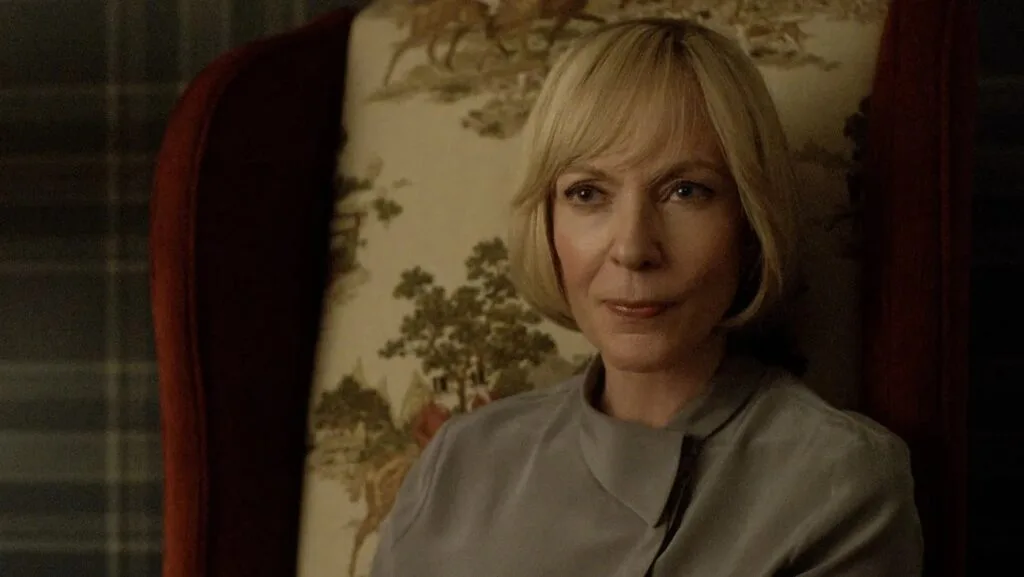 Emmy Awards 2026 | Allison Janney leva o prêmio de Melhor Atriz Coadjuvante em Drama por ‘A Diplomata’