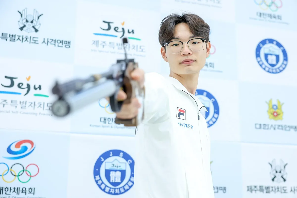 전국체전 사격서 하루에 비공인 세계신기록 2개…김강현·고은 새 역사