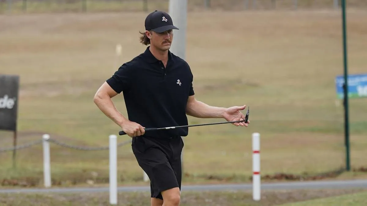 Aussie Armstrong angles his way to lead at PNG Open