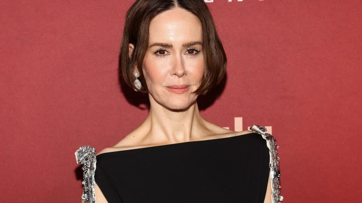 Sarah Paulson reveals ‘two puppies’ bond with Naomi Watts