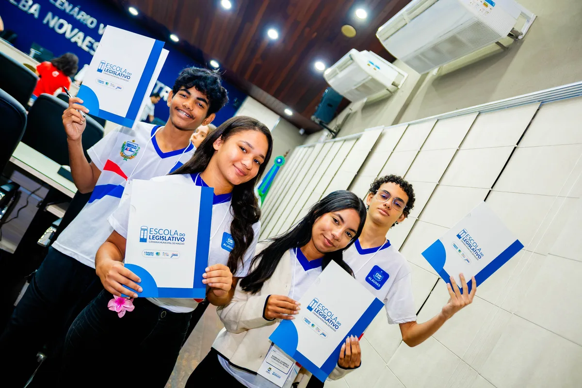 Estudantes protagonizam debate sobre a Constituição na Câmara de Maceió
