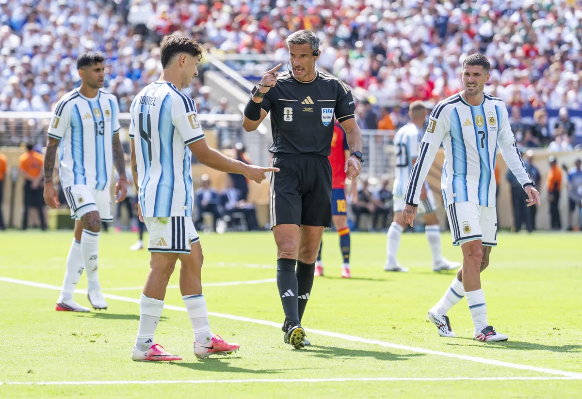 Fifa divulga imagens da câmera do árbitro na final da Copa do Mundo