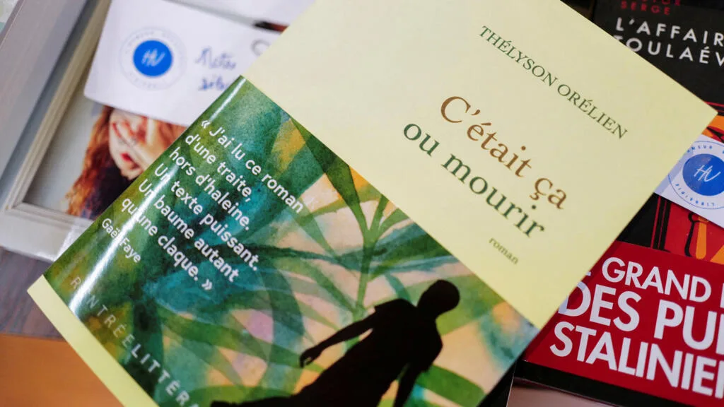"Aucune phrase de ce livre n'a été créée" par une IA, déclare Thélyson Orélien