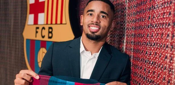 Jesus diz que ser 'plano B' do Barça não o incomoda: 'Fico triste se não jogo'