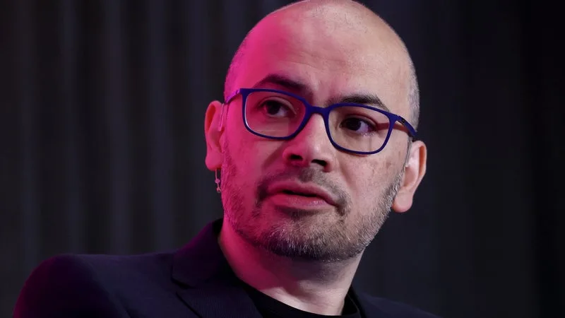 Ils craignent des incidents majeurs d'ici un à deux ans: au sommet international sur l'IA de Dublin, patrons de la tech et responsables européens appellent à rendre cette technologie sûre