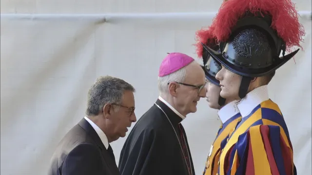 Seguro reuniu-se a sós com o Papa Leão XIV no Vaticano durante 40 minutos