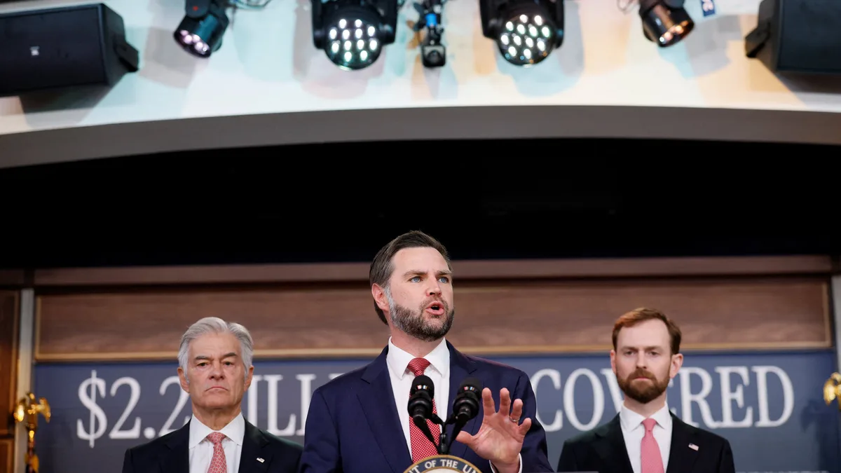 JD Vance anunció la baja de 760.000 beneficiarios del seguro médico público: fraude masivo y un ahorro proyectado de USD 2.200 millones