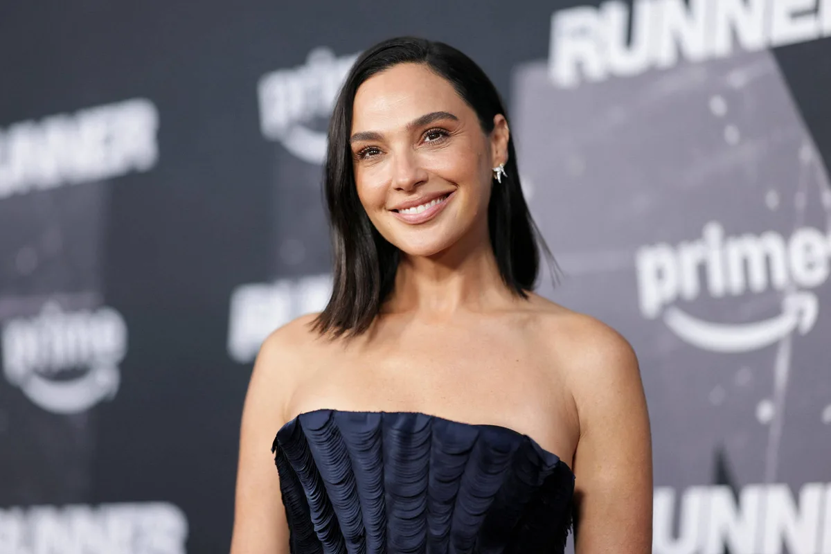 Gal Gadot critica reformulação de elenco dos filmes da DC: 'Situação não foi conduzida com elegância'