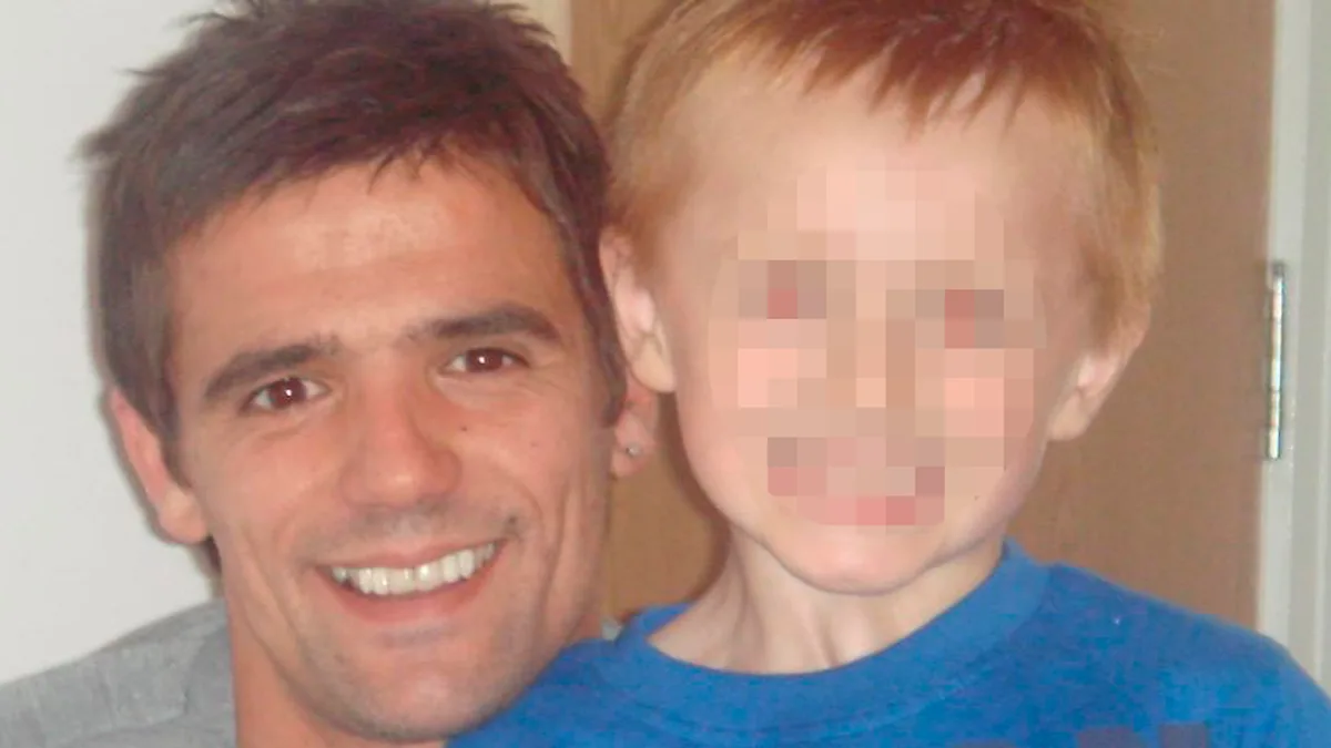 El exfutbolista Nacho Novo se despide de su hijastro tras su repentina muerte a los 26 años: "Absolutamente destrozados"