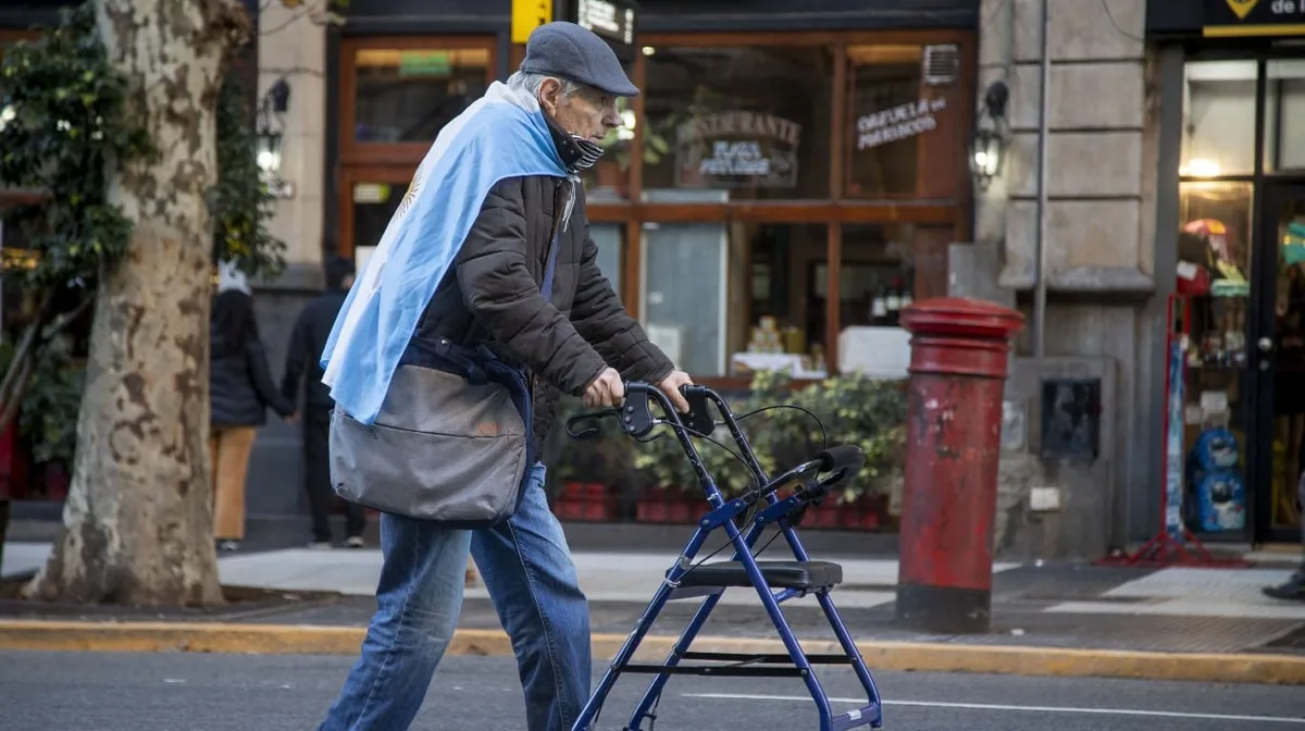 El Gobierno confirmó el nuevo aumento para jubilados y pensionados: cuánto cobrarán en octubre