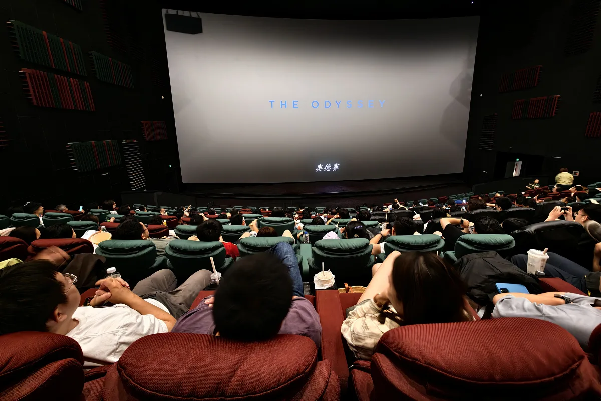 Cinema transforma salas em espaços para cochilo no horário de almoço