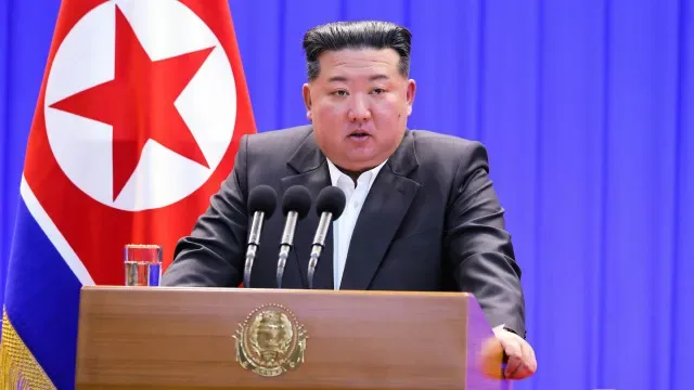 Kim Jong-un destitui ministro da Defesa e remodela cúpula militar