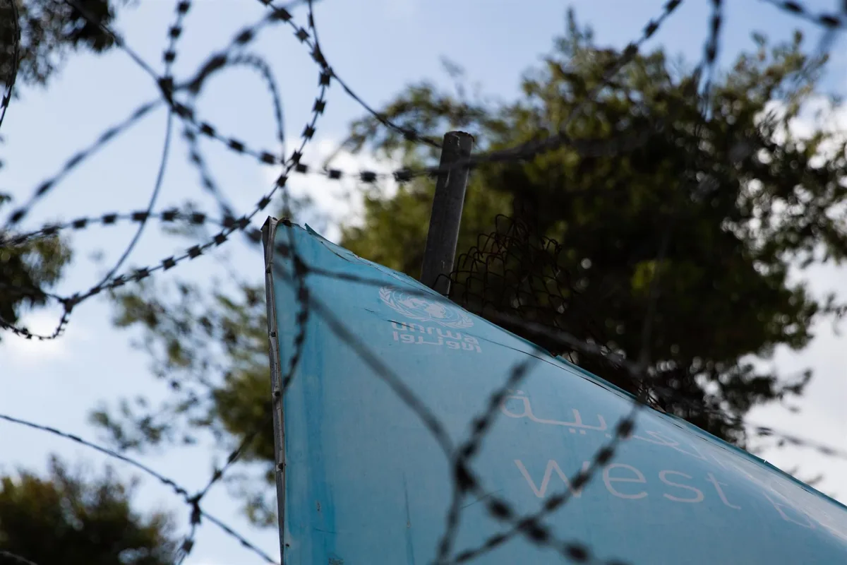 Israel lanza una operación para tomar un centro de formación de la UNRWA en Jerusalén Este