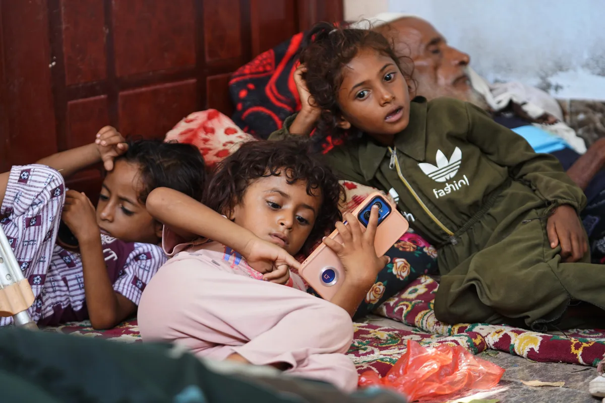 Desplazados por ofensiva hutí en Yemen siguen aumentando rápidamente y se elevan a 76 mil