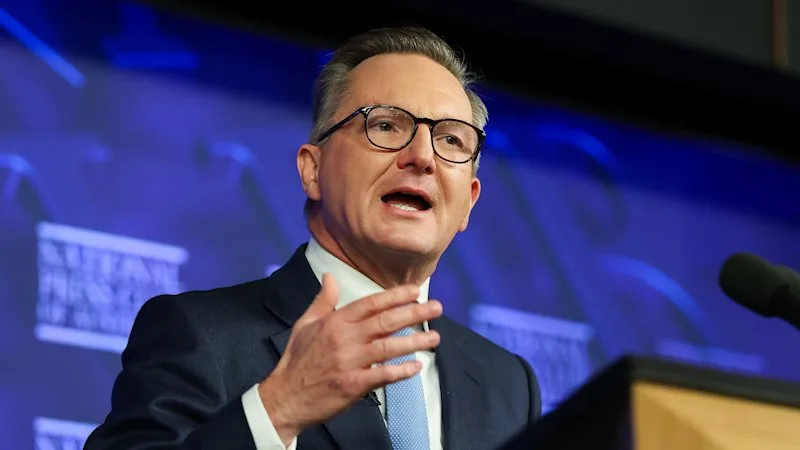 Australia demands ‘high bar’ for data centres seeking fossil fuel power