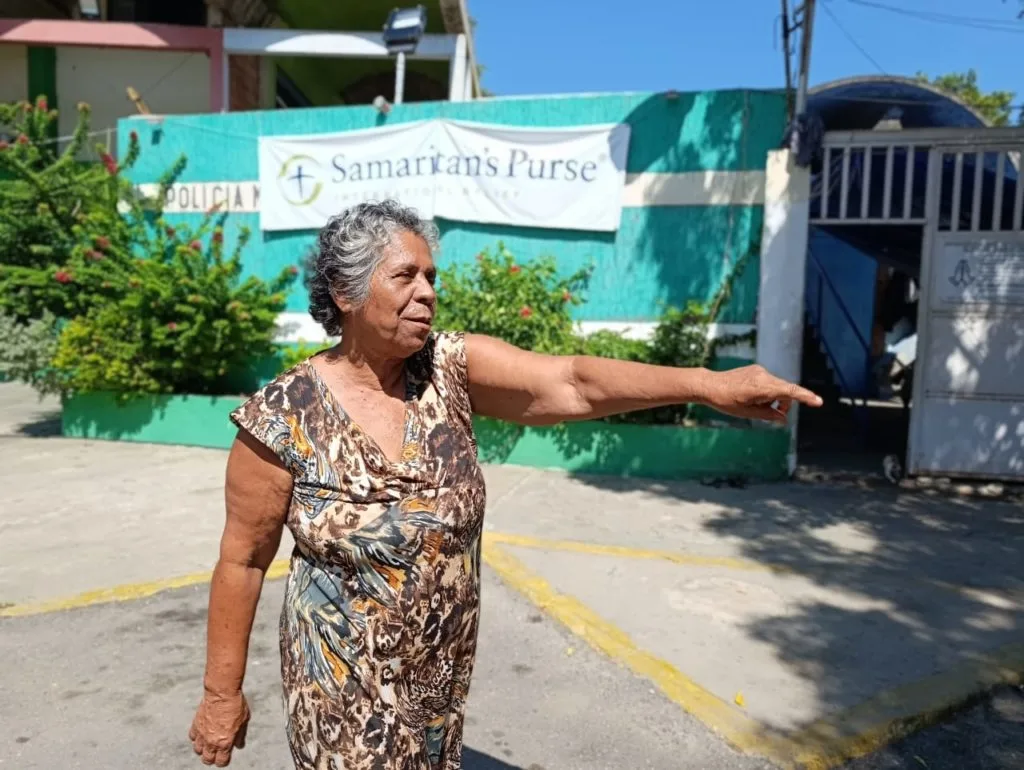 En Catia La Mar las organizaciones cristianas ponen la fe al servicio de la gente vapuleada por los terremotos