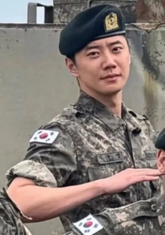 이준영, 훈련소 미담 이어 군복무 근황 포착…군복 입고 ‘BAD’ 챌린지