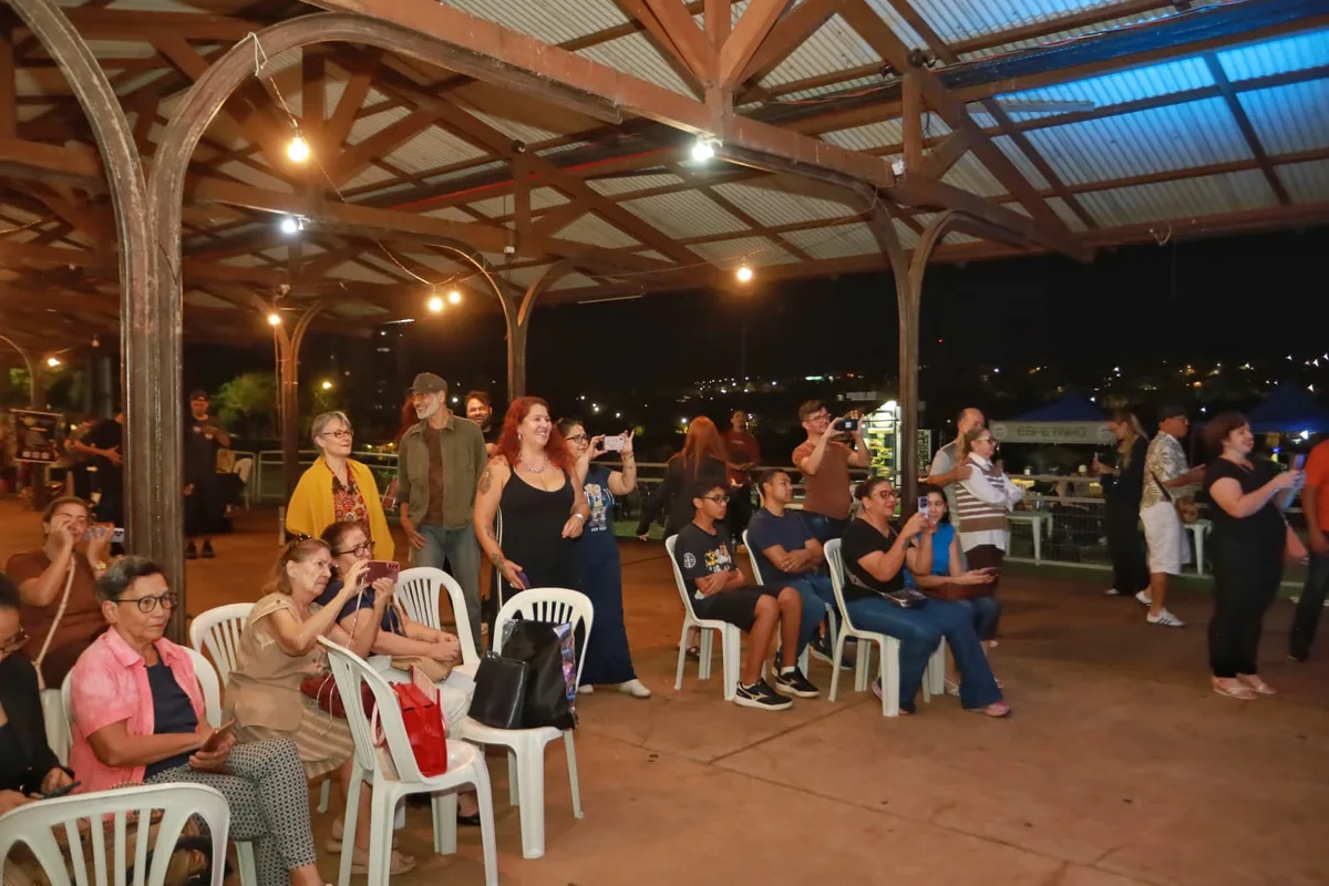 Sarau volta com música e artesanato na Plataforma Cultural