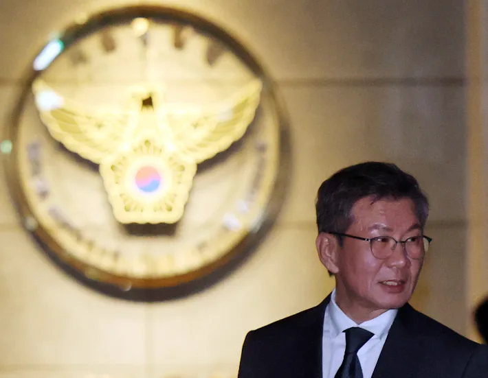 '홍명보 선임 의혹' 정몽규 12시간 조사…"개입 없었다"
