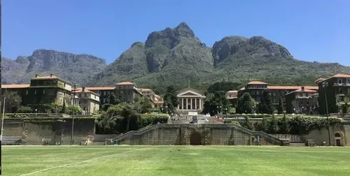 Questions mount over complaints against UCT VC
