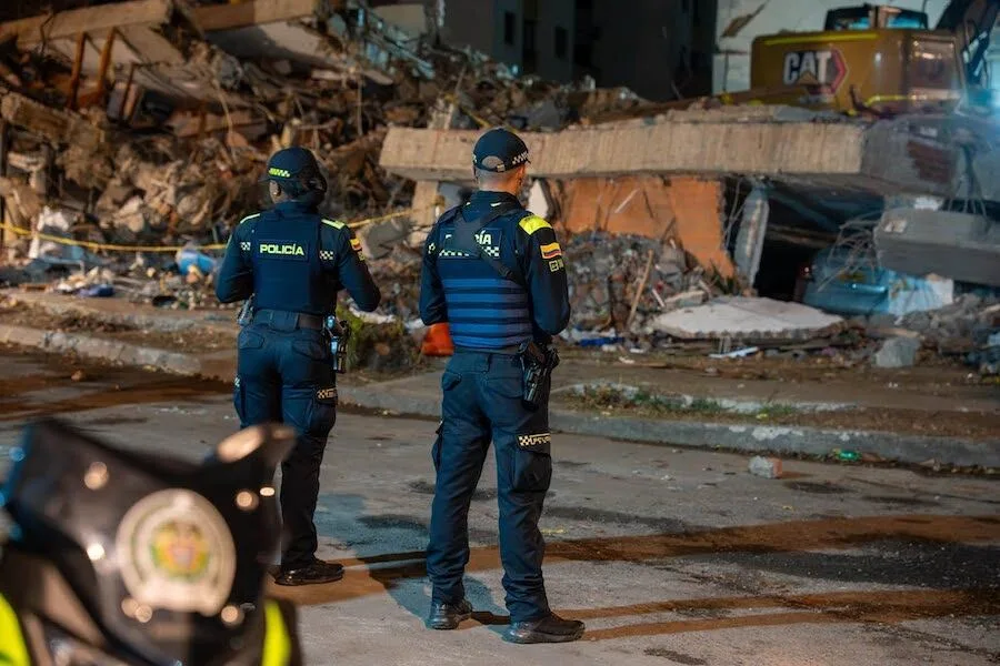 Cali reforzó la vigilancia con 1.200 policías para evitar hurtos en zonas afectadas por el sismo del 10 de agosto