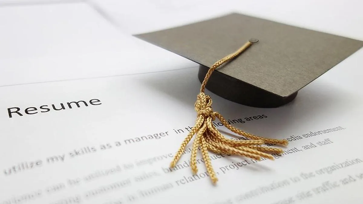 Are college students over-optimising their resumes?