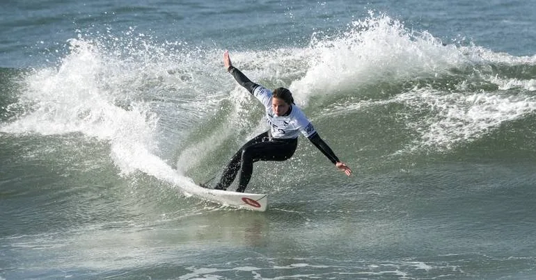Veselko e Hopkins apuradas para a segunda ronda do Fiji Pro