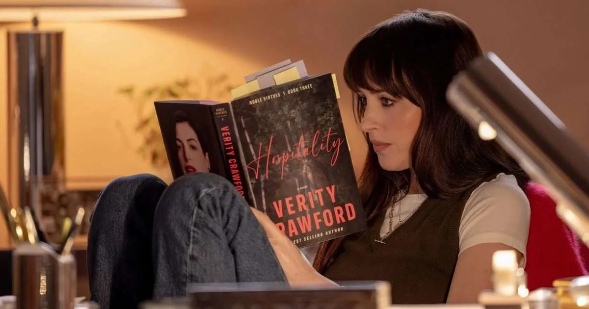 Verity: Josh Hartnett afirma que suspense com Anne Hathaway é "muito diferente das outras adaptações de Colleen Hoover"