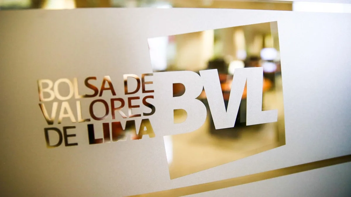 Bolsa de Valores de Lima continúa con ganancias, mientras que Wall Street sigue cayendo
