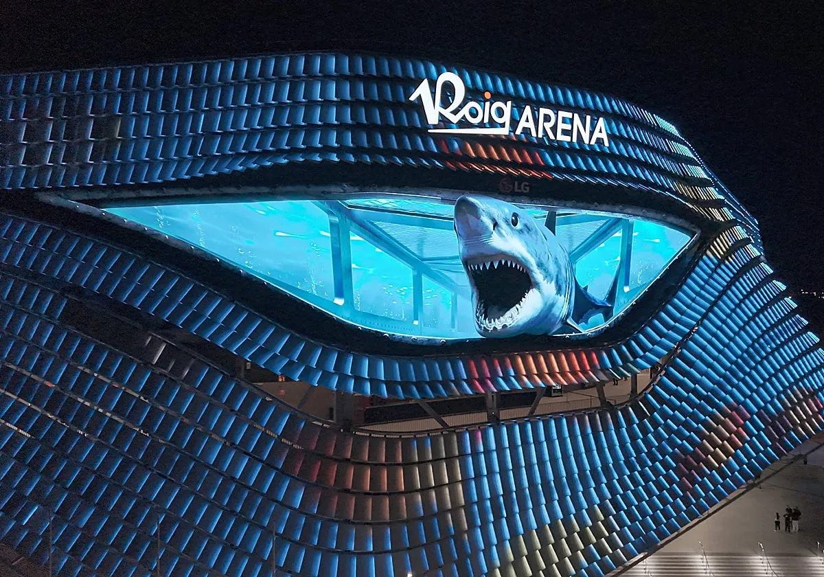 Roig Arena renueva sus creaciones audiovisuales con un espectáculo de luz y arte digital que rinde homenaje a Valencia