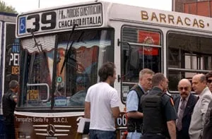 Una mujer de 70 años murió tras ser atropellada por un colectivo de la línea 39 en Constitución