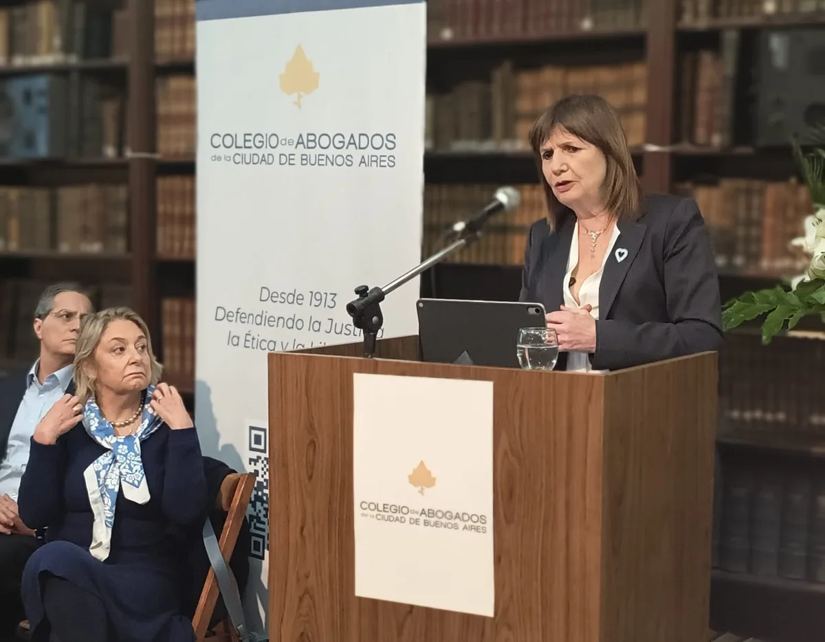 Patricia Bullrich se diferenció de Milei y ensayó una enfática defensa de la libertad de prensa y de expresión