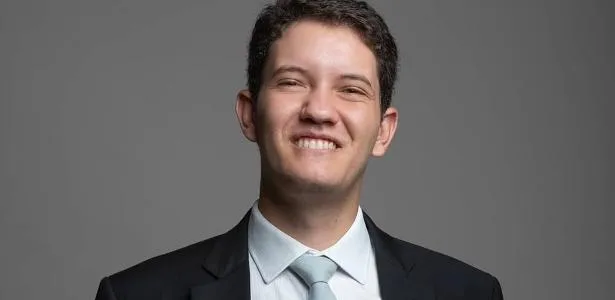 Cézar Feitoza estreia coluna no UOL com foco em STF e Forças Armadas