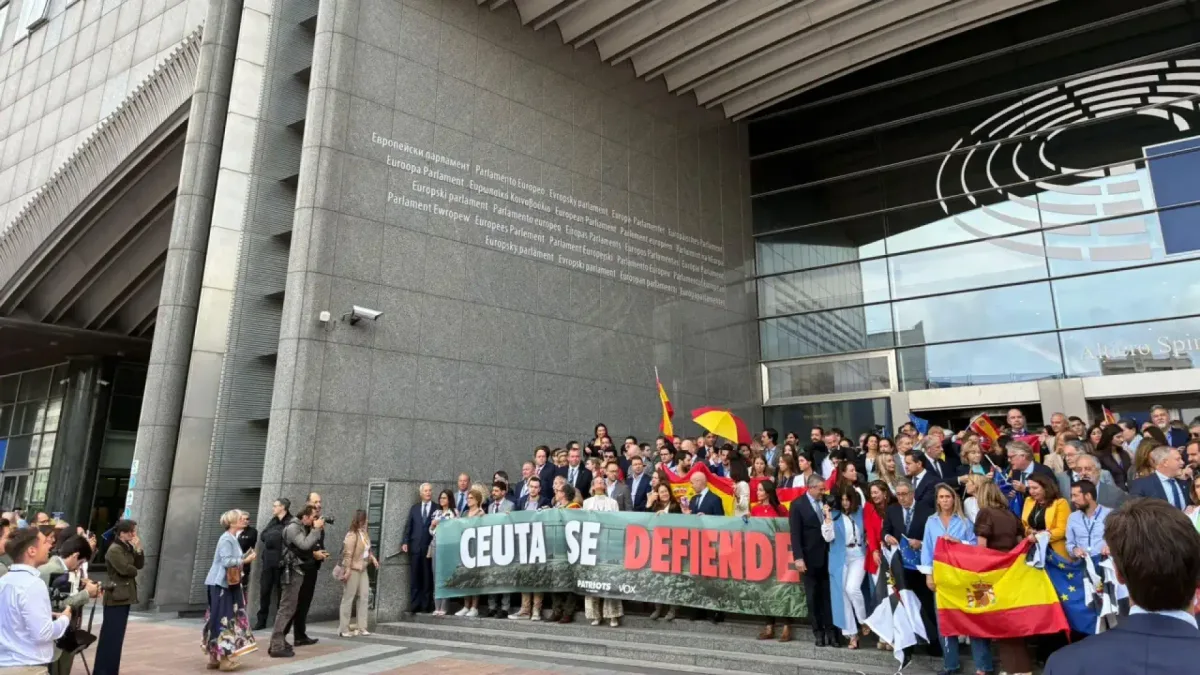 PP y Vox claman en Bruselas contra la "traición" de Sánchez a Ceuta: "Es una invasión y el Gobierno lo sabía"