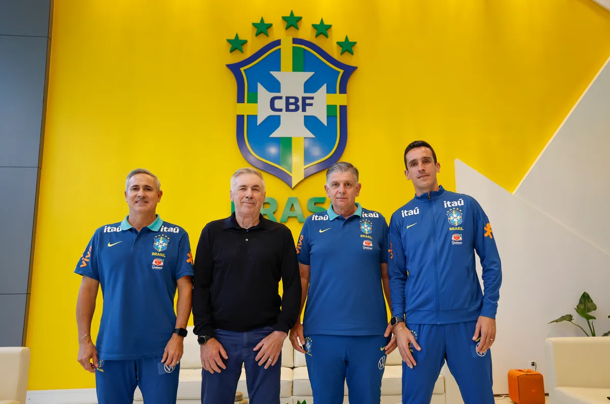 Ancelotti acompanha jogos de ligas europeias e chega ao Rio dia 4 para convocar a Seleção